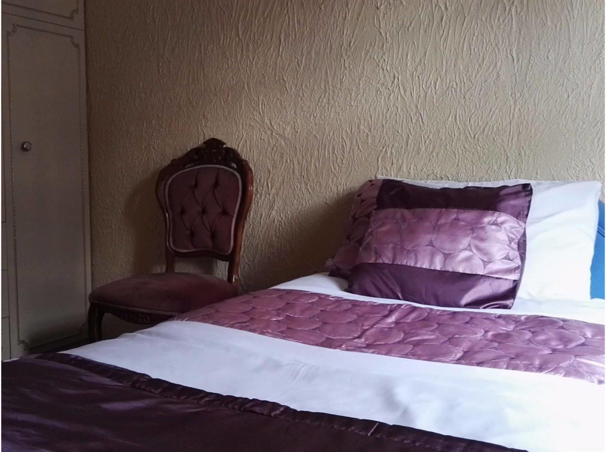 Barley Mow Hotel Pontefract Eksteriør bilde